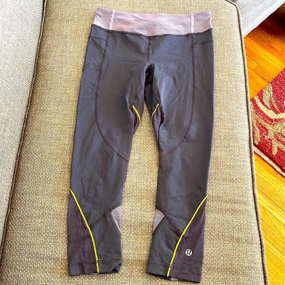 Lululemon Capri Leggings Size 4